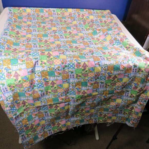 Country Cute FABRIC cotton polyester blend 66x46" (1.38 yards) birdhouses - Picture 5 of 7